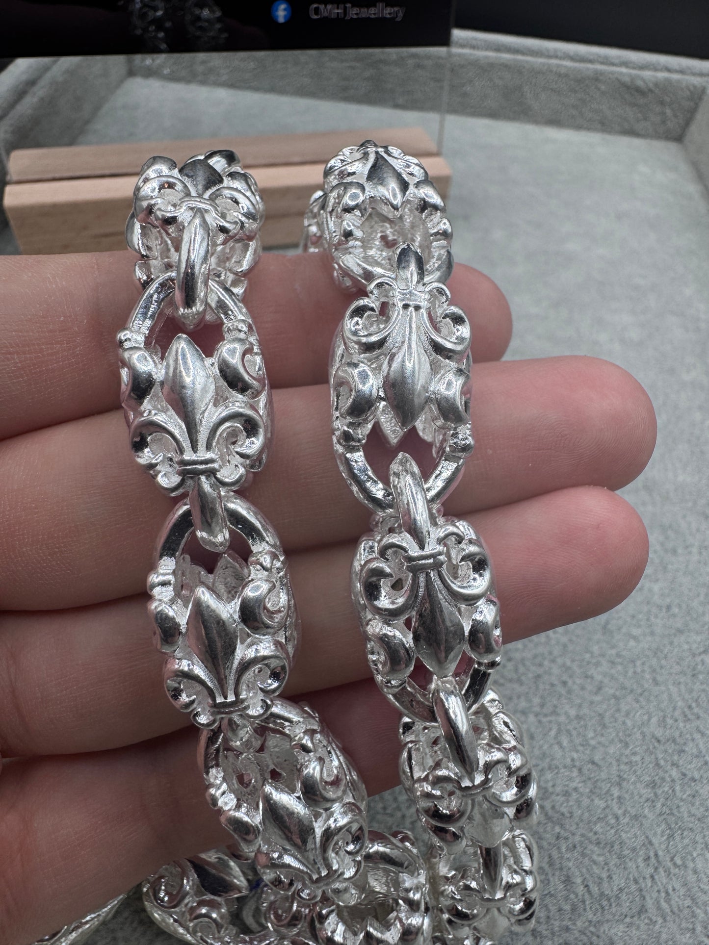 Sterling Silver XL Motif Link Chain Necklace