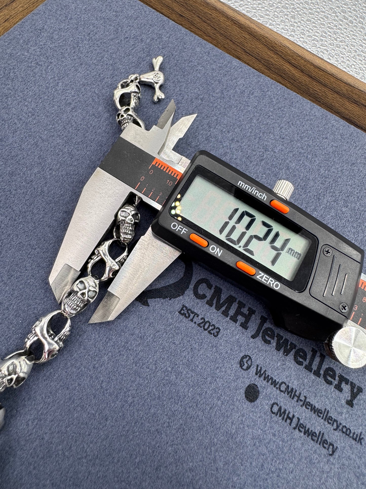 Sterling Silver Skull Link T-Bar Bracelet 10.25mm