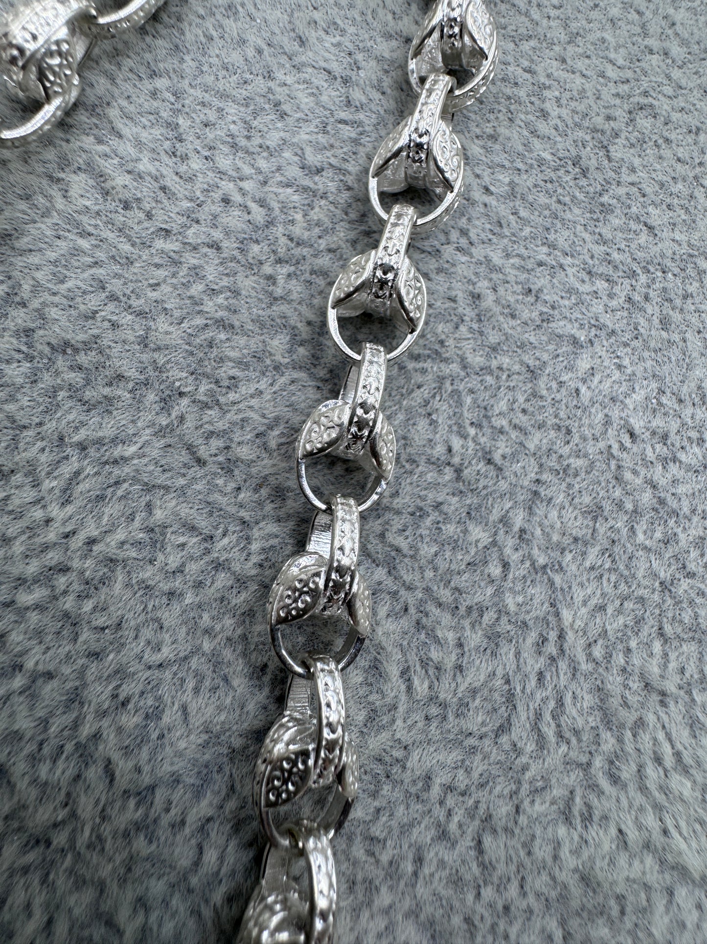 Sterling Silver Patterned Tulip Chain Necklace 7.5mm