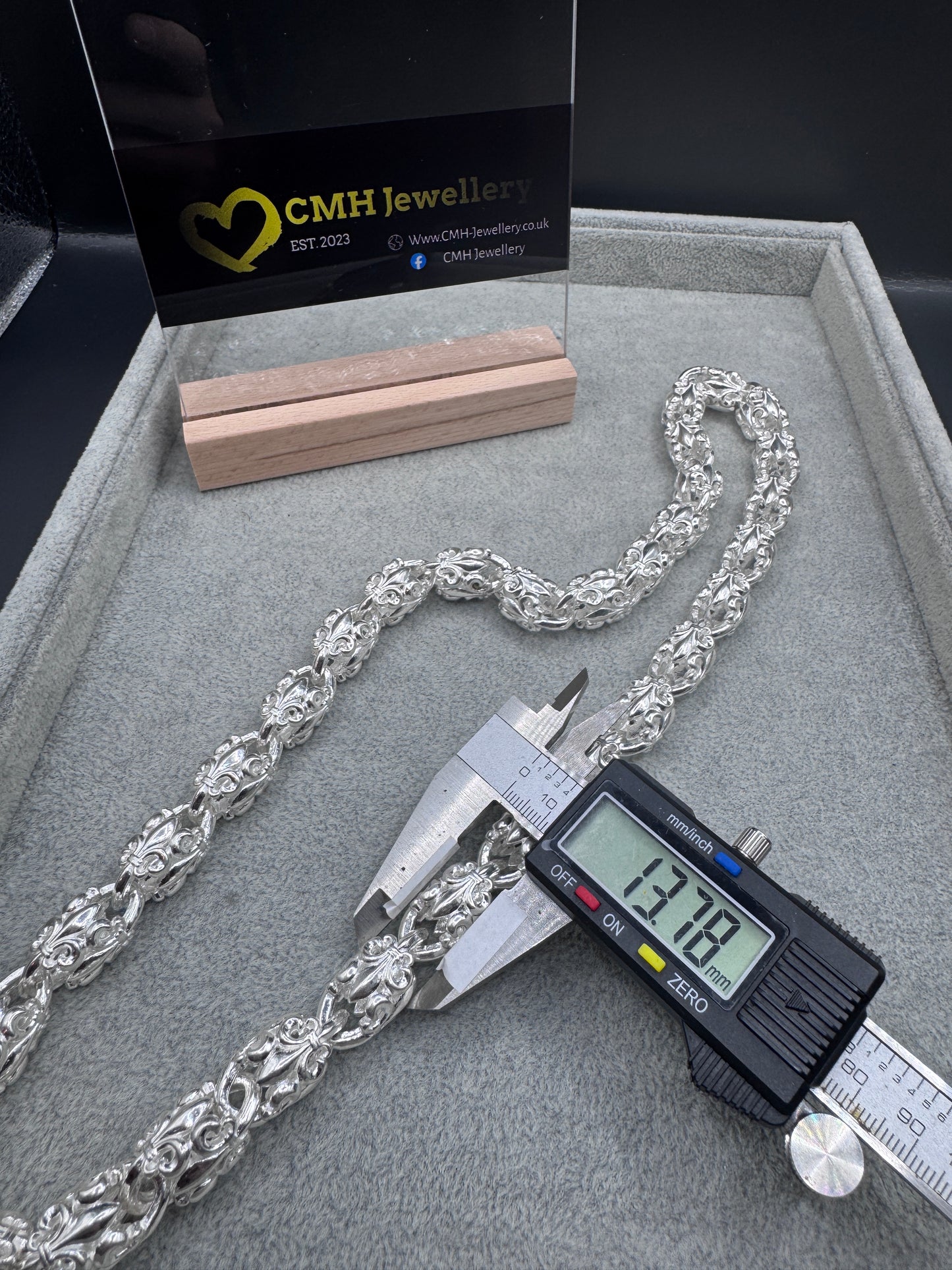 Sterling Silver XL Motif Link Chain Necklace