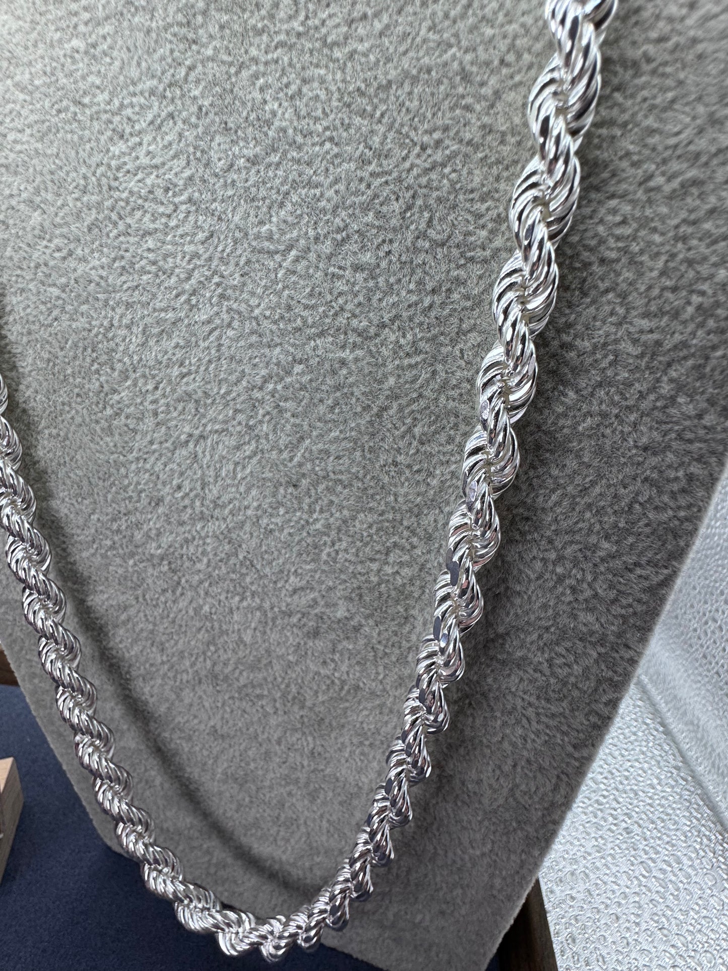 Sterling Silver Large Diamond Cut Rope Chain 8mm