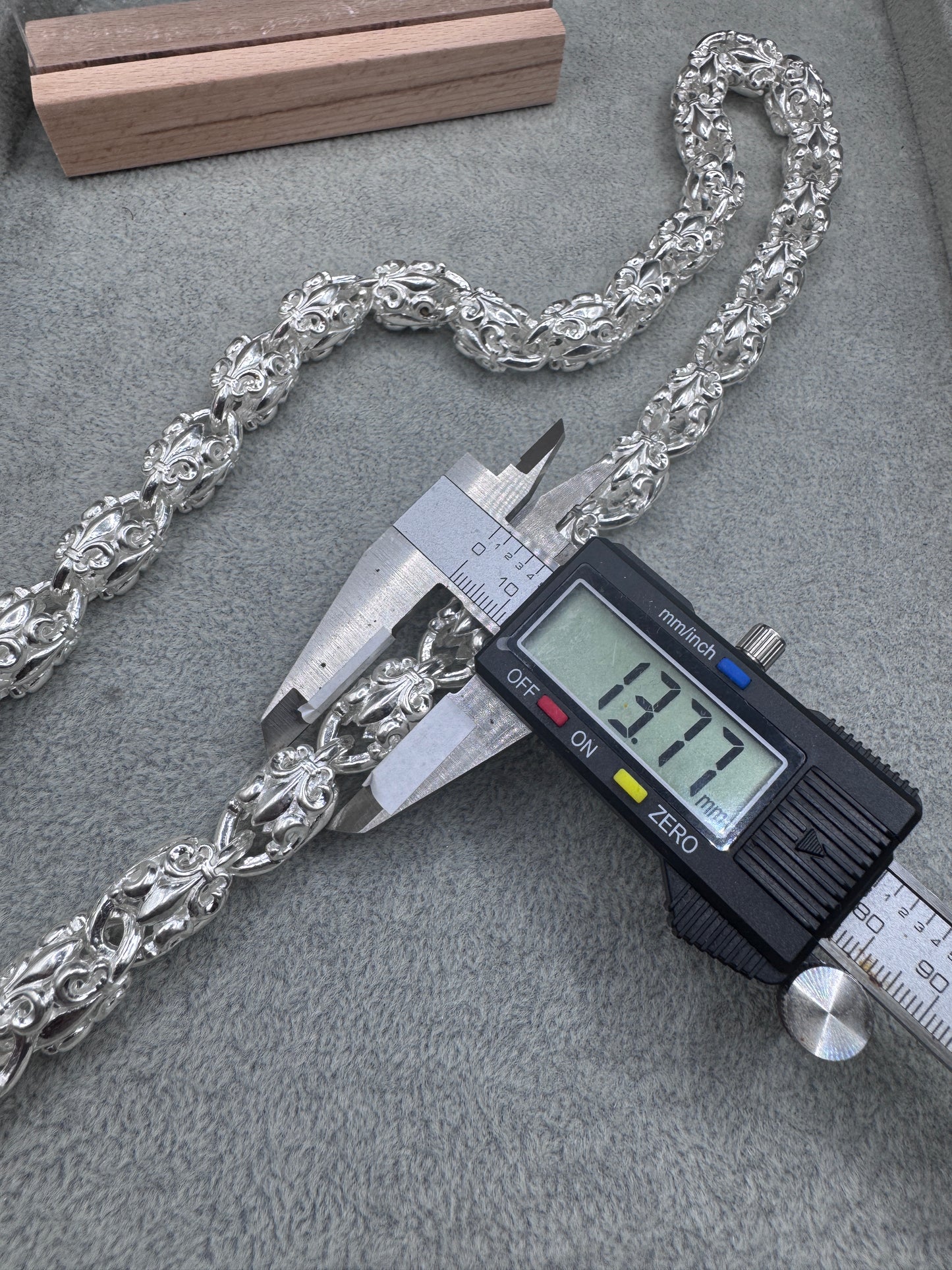 Sterling Silver XL Motif Link Chain Necklace
