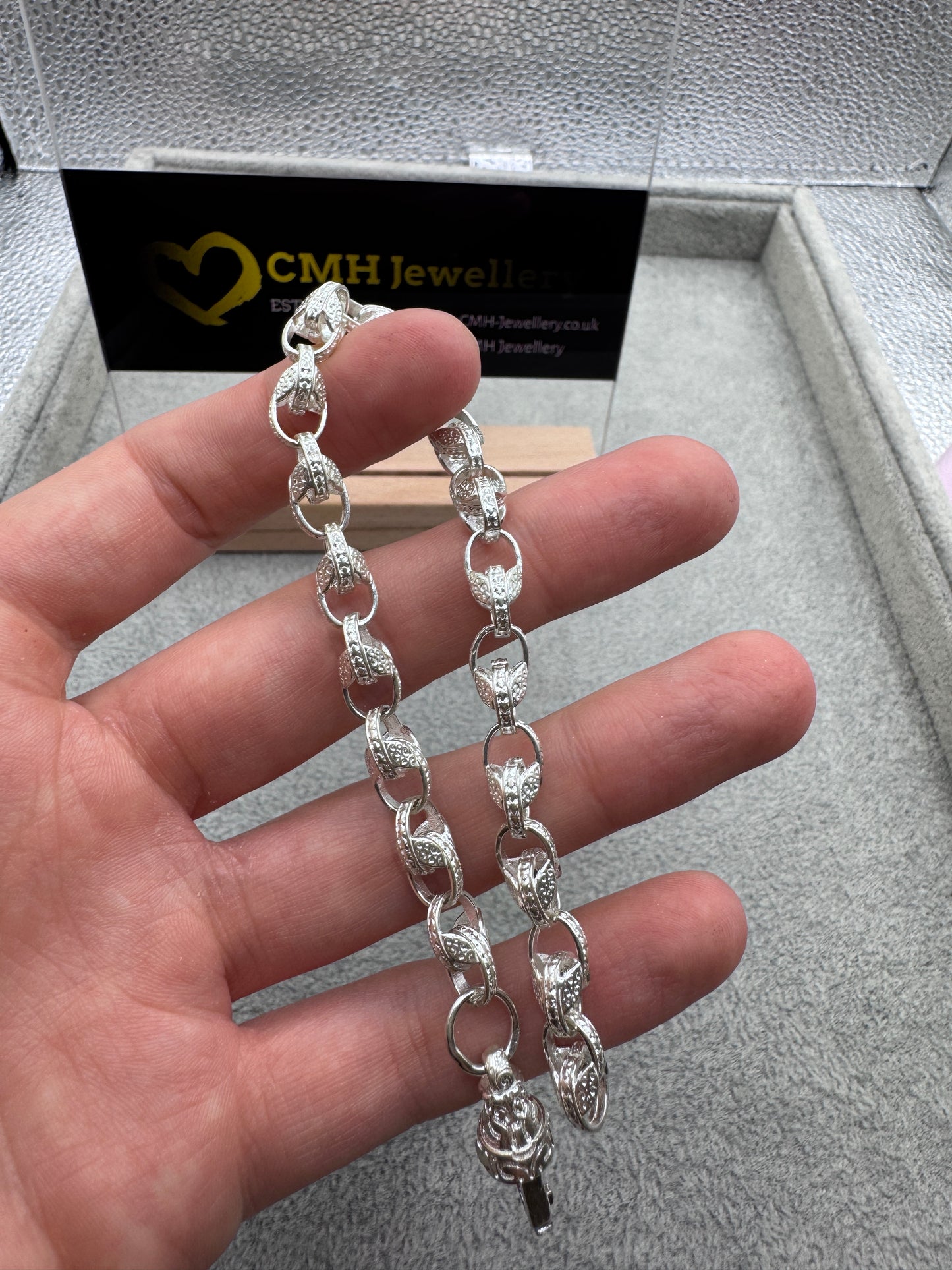 Sterling Silver Patterned Tulip Chain Necklace 7.5mm