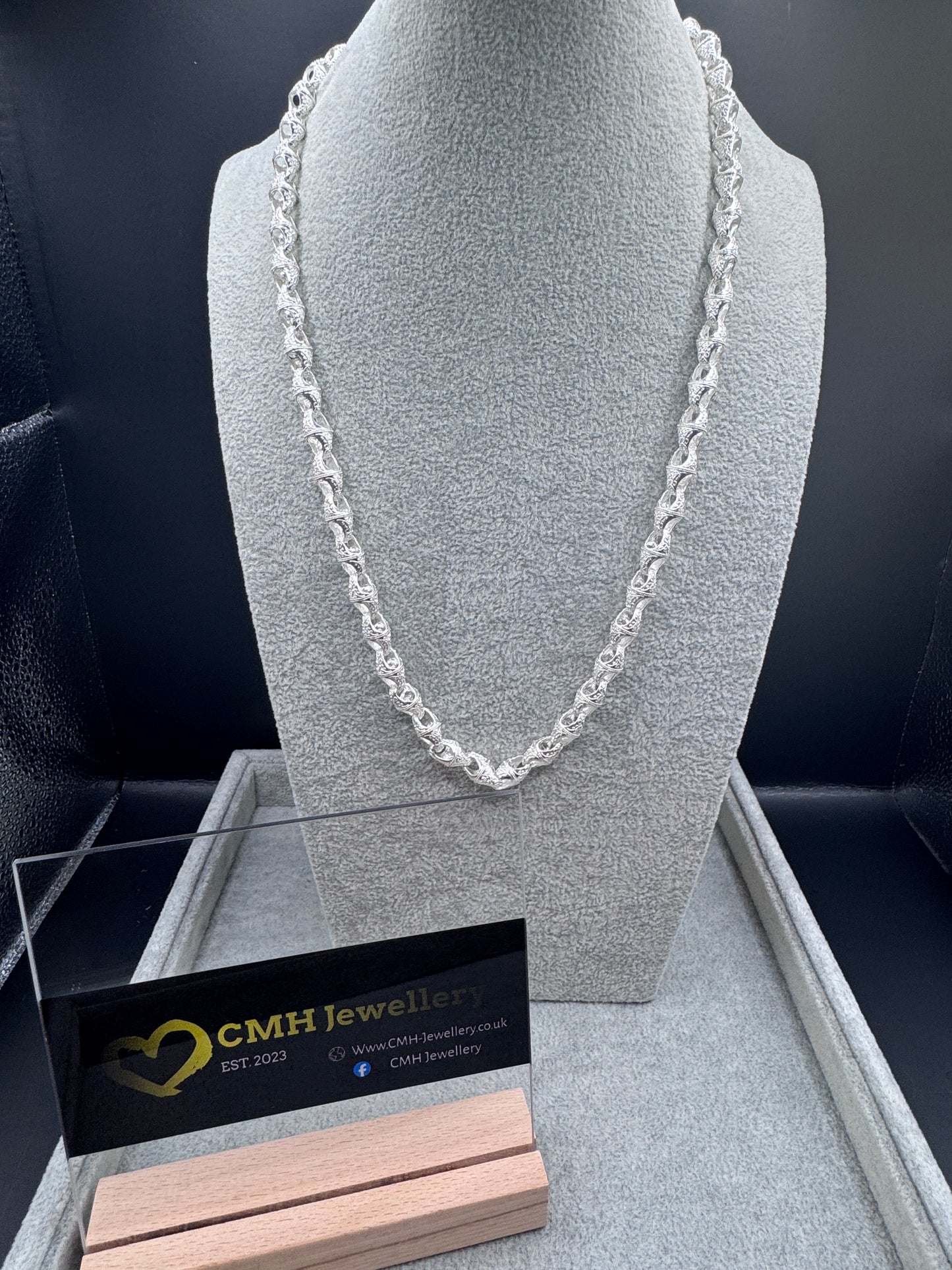 Sterling Silver Patterned Acorn Chain Necklace 8.5mm