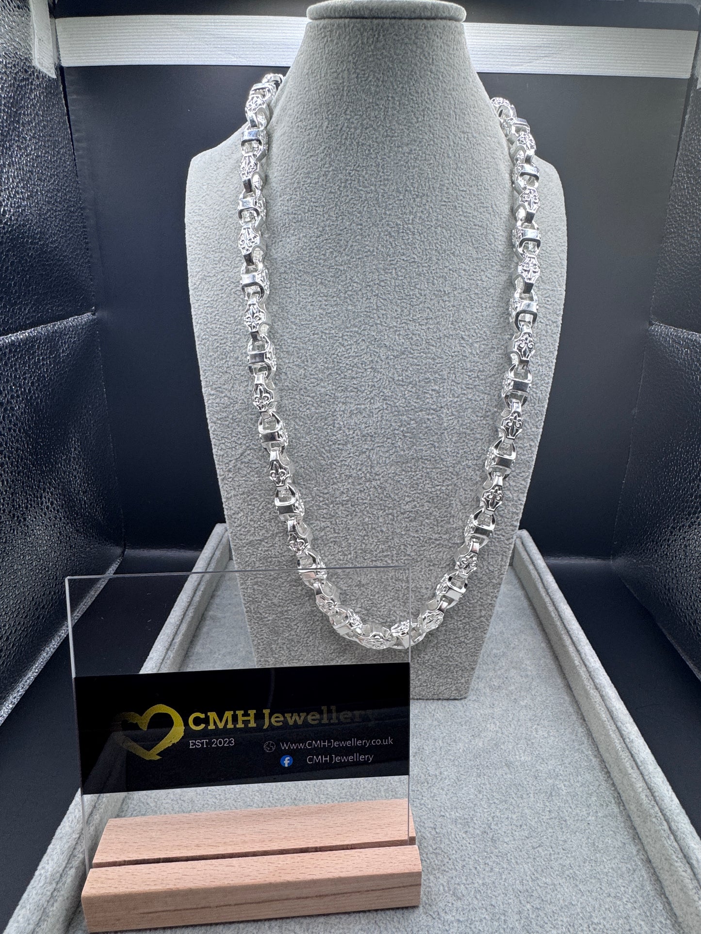 Sterling Silver Large Motif Mariner Chain Necklace