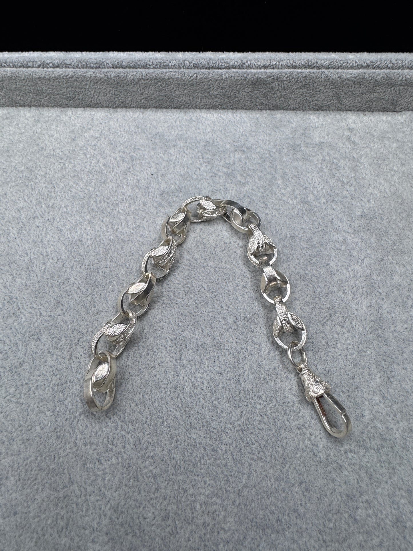 Sterling Silver Patterned & Plain Tulip bracelet 11.5mm