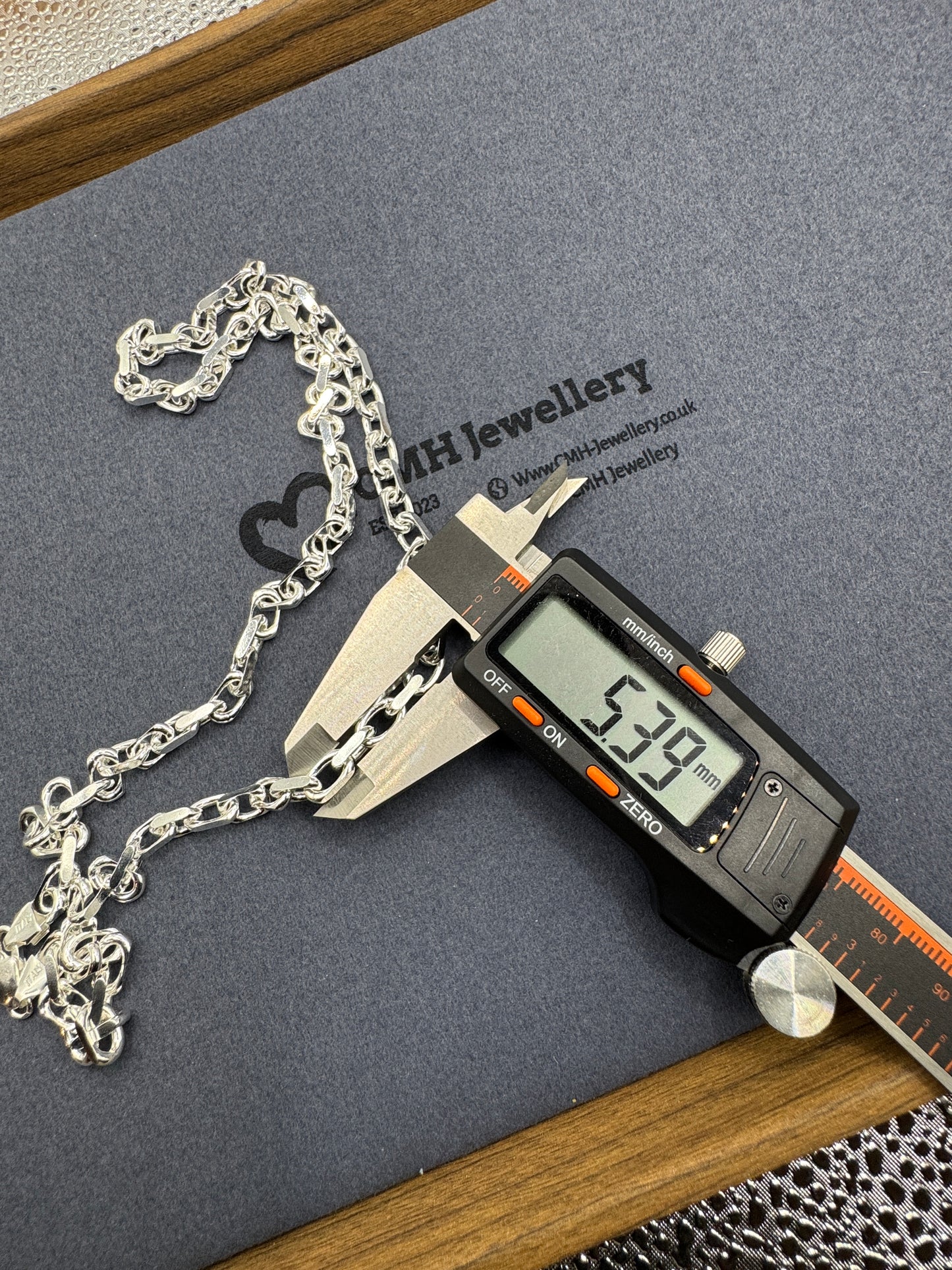 Sterling Silver Diamond Cut Belcher Chain 5.5mm